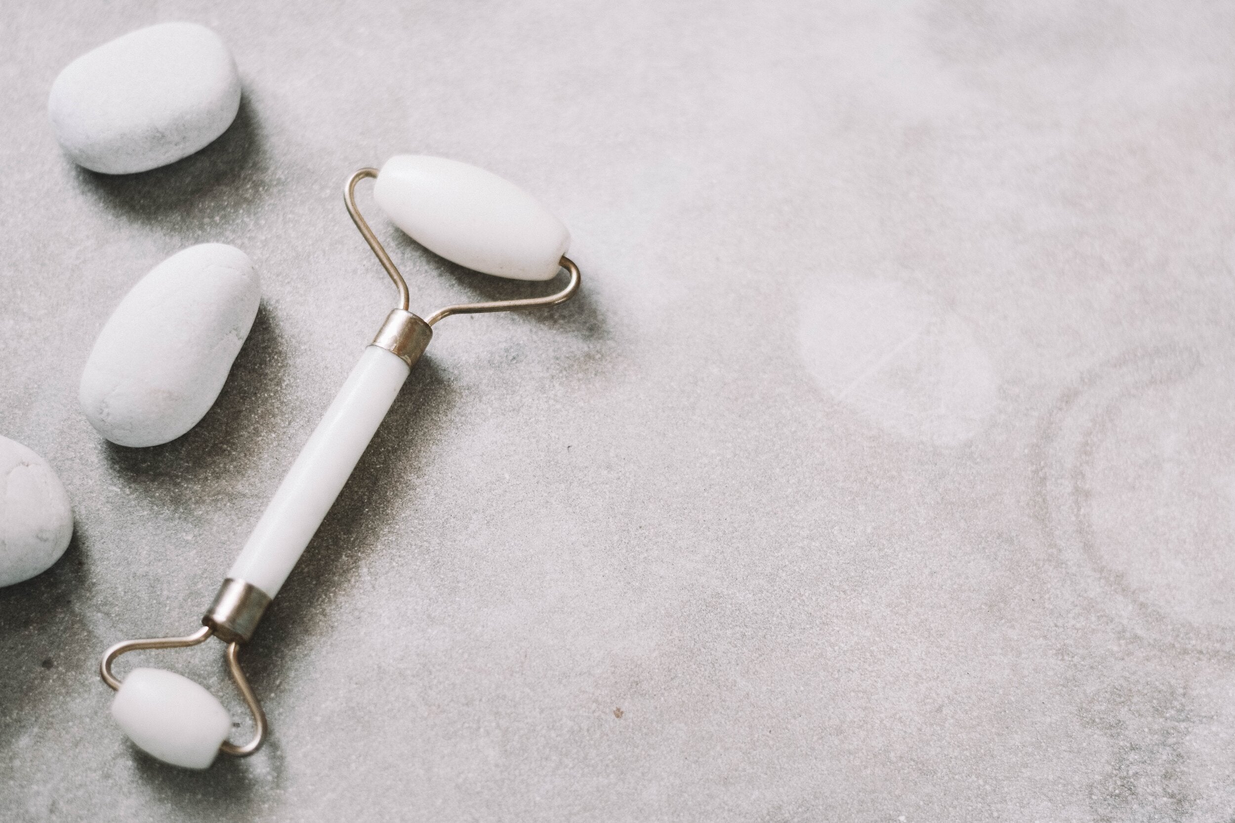 Truth or Trend? Gua Sha and Facial Roller Explained